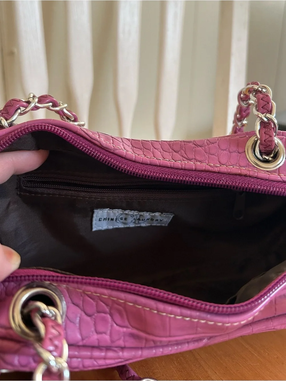 Y2K Chinese Laundry Fuchsia Faux Croc-Embossed Leather Shoulder Bag